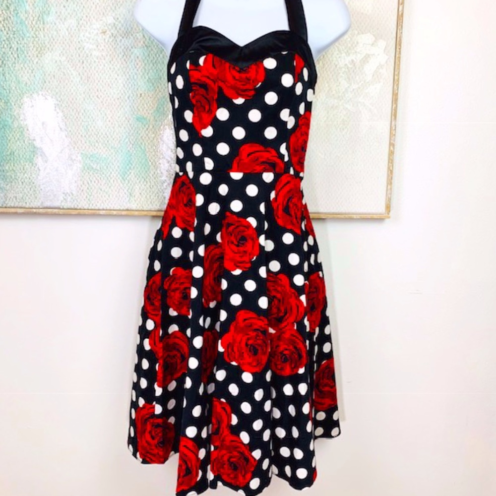 COPY - Dress Tells red flower/back corset style dress. S